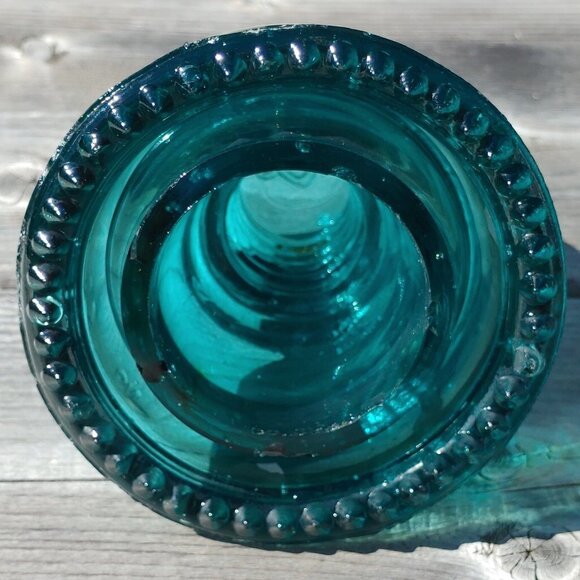 Hemingray 40 Antique Glass Insulator "8" embossed on top Aqua Green - Picture 5 of 7